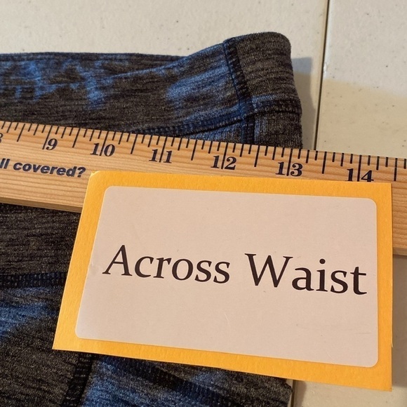 Athletic yoga pants, Heather, Gray color, cuffed or uncuffed size small - Picture 9 of 12